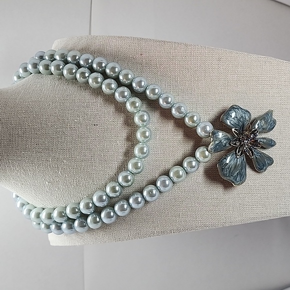 Vintage Tiffany Blue Teal Green Double Strand ๐ Faux Pearl Pendant Necklace - Picture 1 of 8